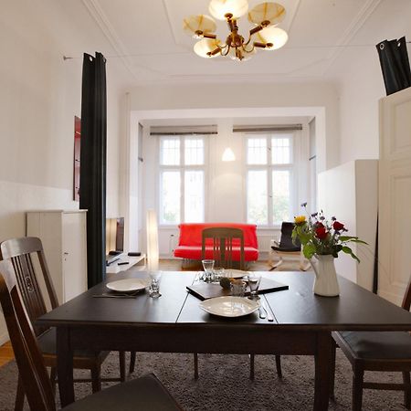 Elegante Altbauwohnung Berlin Exterior photo